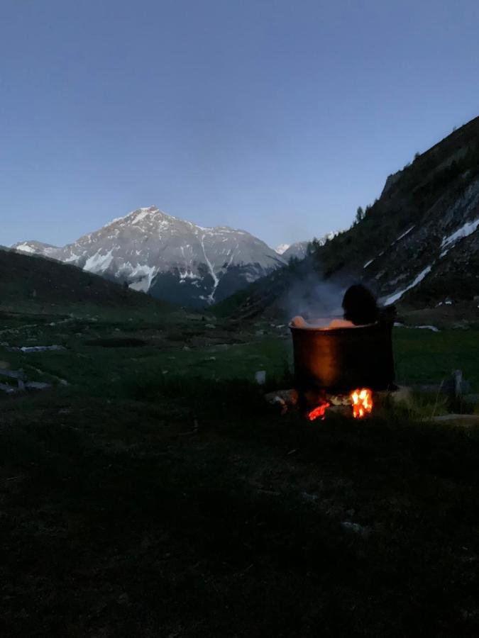 Bed and Breakfast Alp Es-Cha Dadour Madulain Zewnętrze zdjęcie